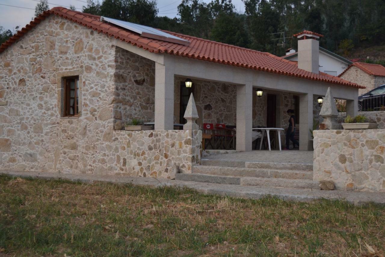 올리베이라데아제메이스 Casa Da Trapa 빌라 외부 사진
